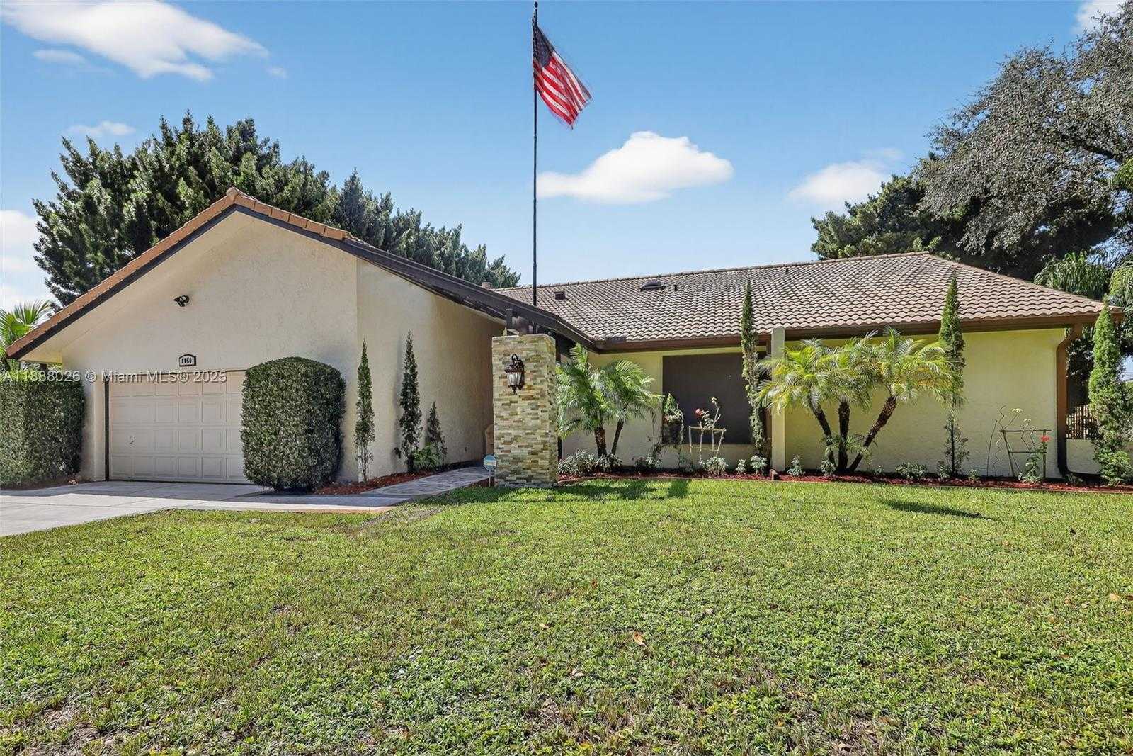 Small Image of 8860 SOUTH WEST 49TH CT, Cooper City Number 3
