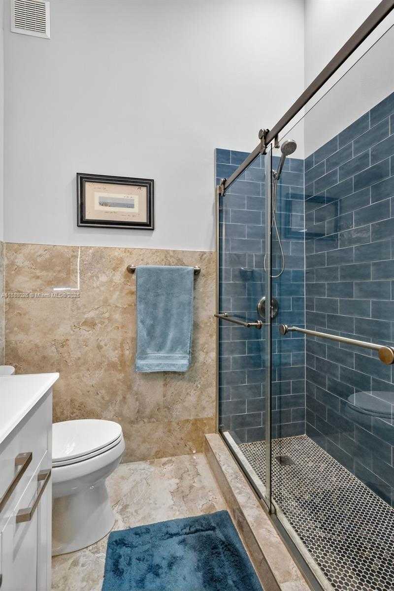 Small Image of 8860 SOUTH WEST 49TH CT, Cooper City Number 32