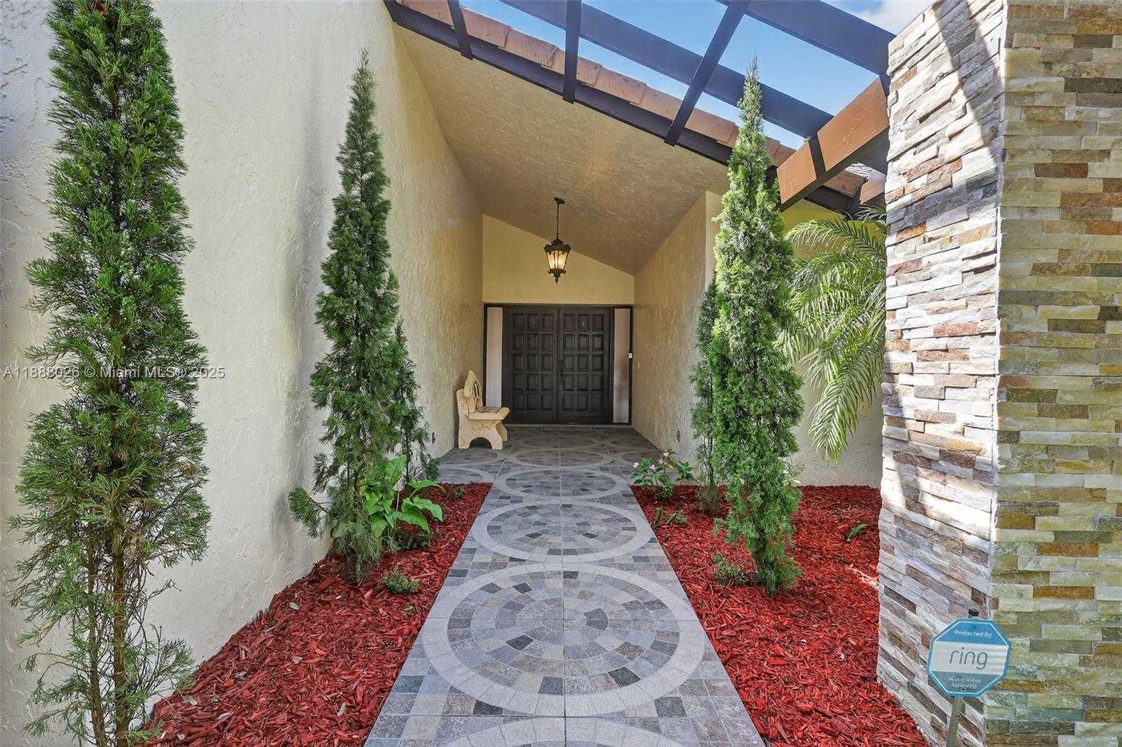 Small Image of 8860 SOUTH WEST 49TH CT, Cooper City Number 5