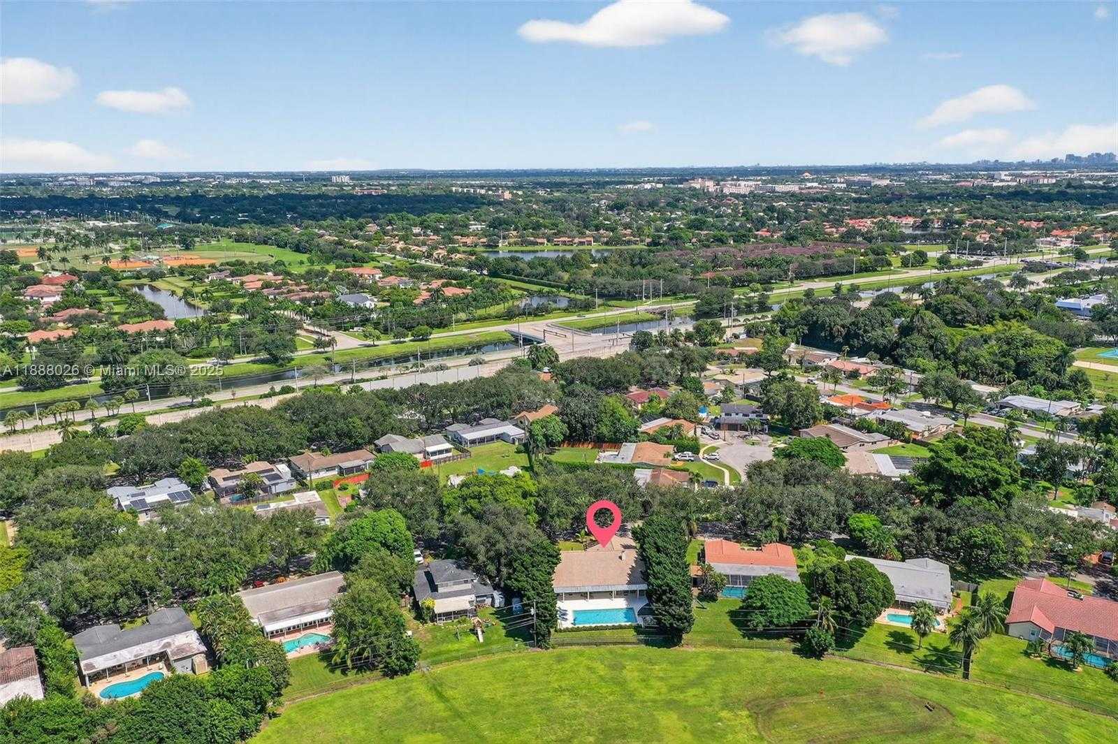 Small Image of 8860 SOUTH WEST 49TH CT, Cooper City Number 77