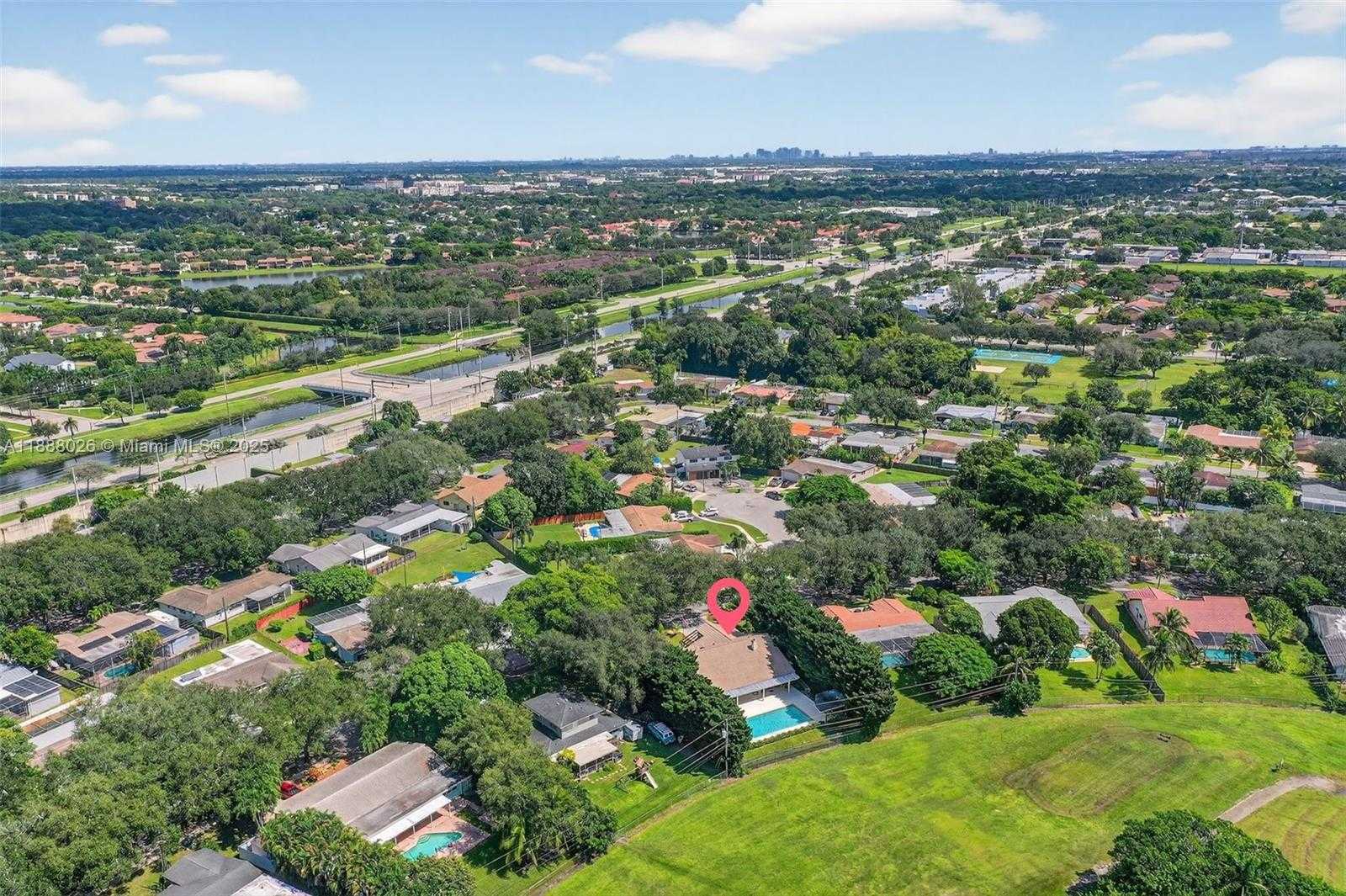 Small Image of 8860 SOUTH WEST 49TH CT, Cooper City Number 78