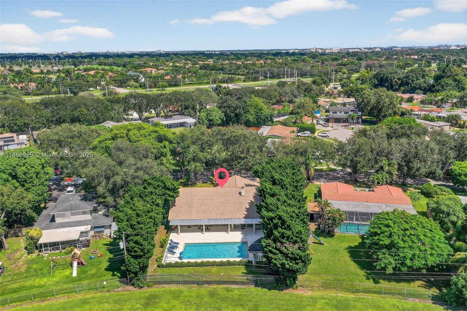 Small Image of 8860 SOUTH WEST 49TH CT, Cooper City Number 82