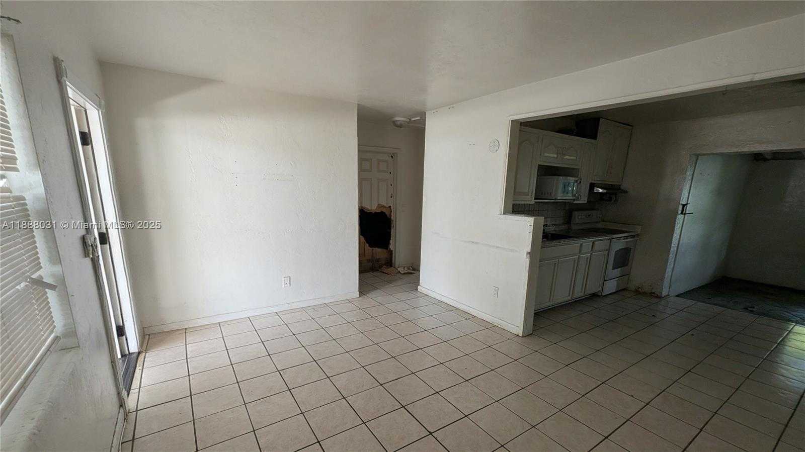 Small Image of 6470 MIRAMAR PKWY, Miramar Number 18