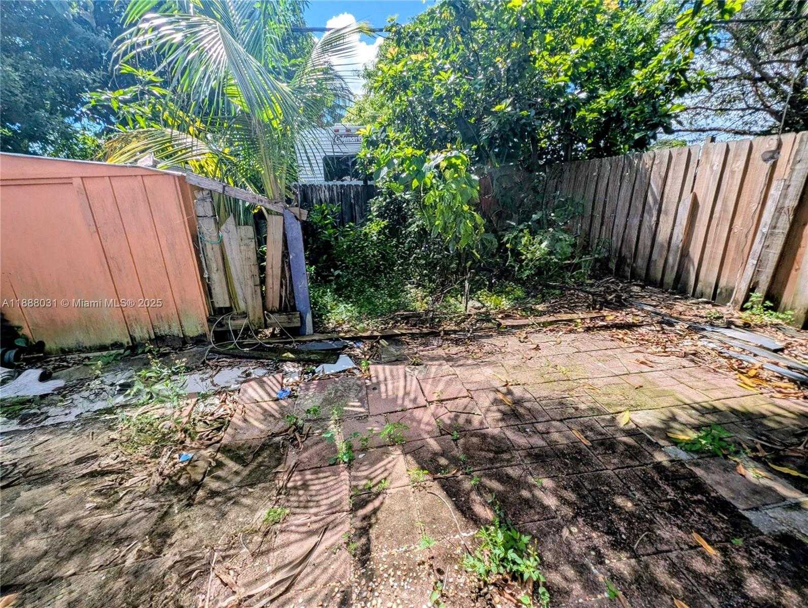 Small Image of 6470 MIRAMAR PKWY, Miramar Number 33