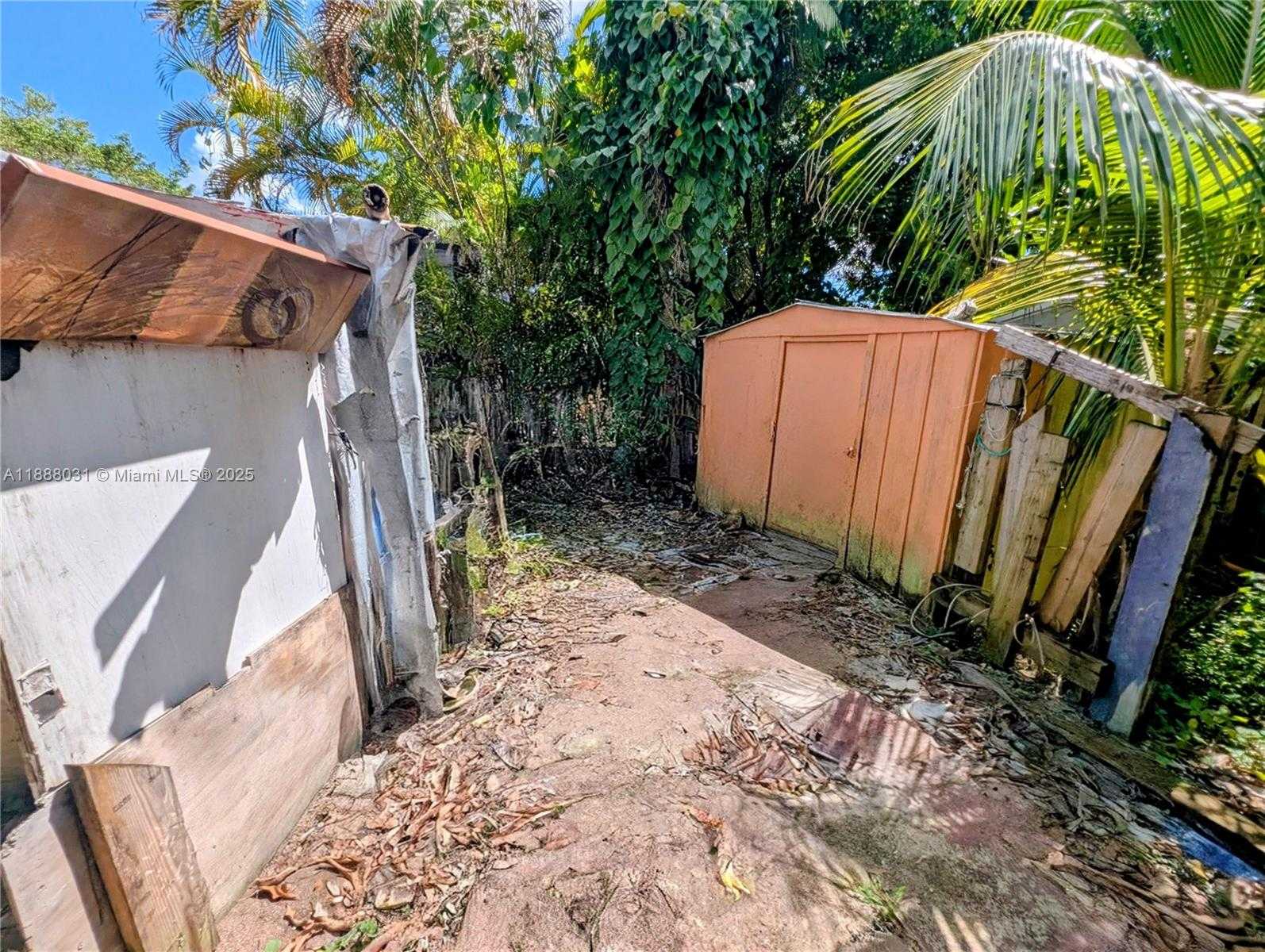 Small Image of 6470 MIRAMAR PKWY, Miramar Number 34