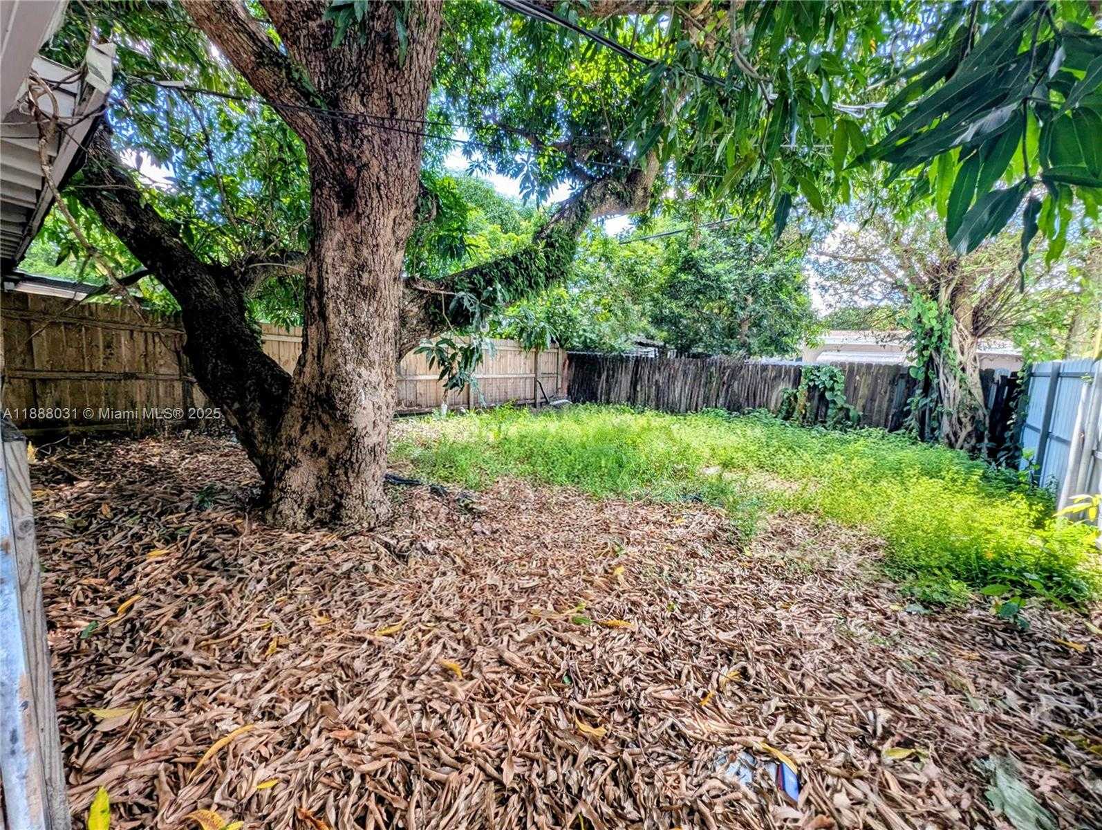 Small Image of 6470 MIRAMAR PKWY, Miramar Number 7