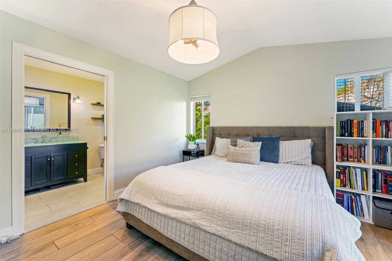 Small Image of 1536 SALERNO CIR, Weston Number 12