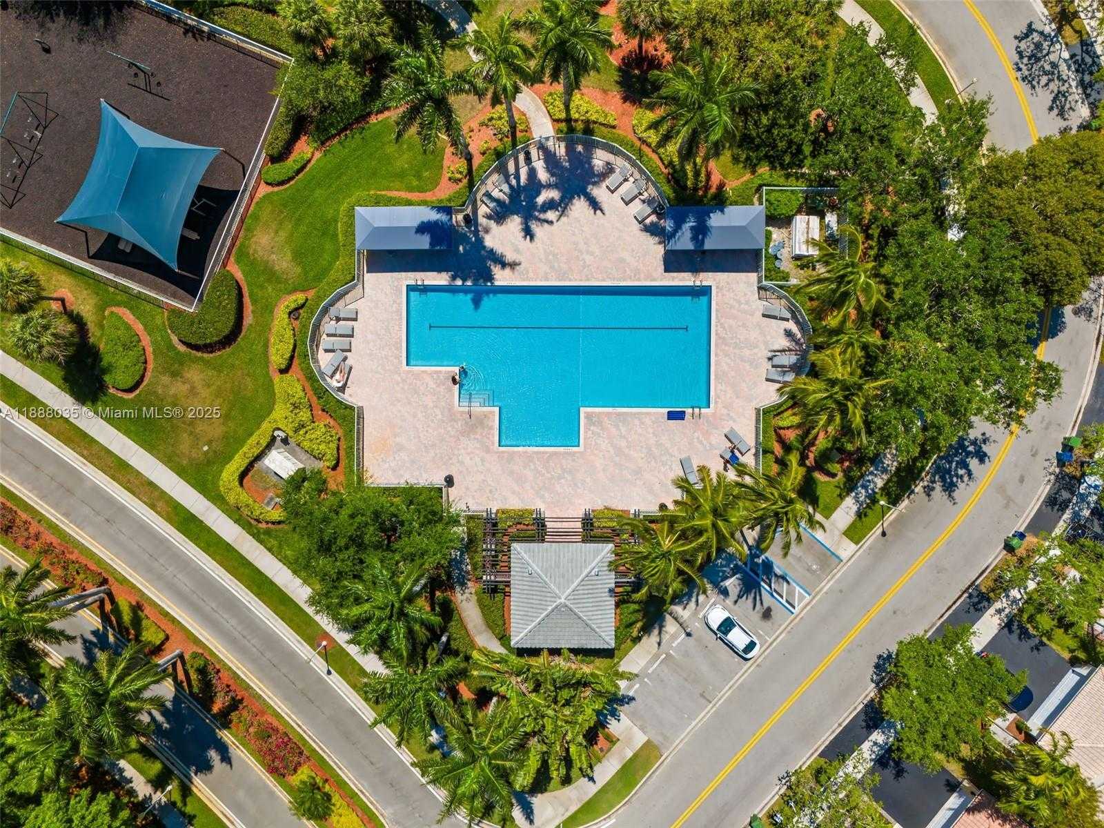 Small Image of 1536 SALERNO CIR, Weston Number 4