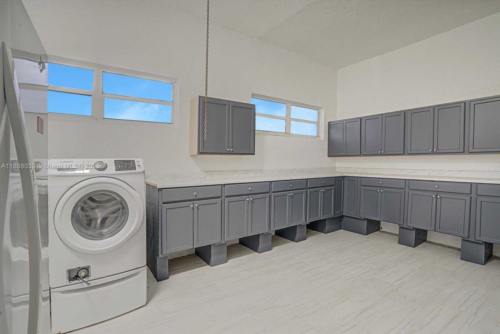 Small Image of 14390 PALM BEACH POINT BLVD, Wellington Number 11