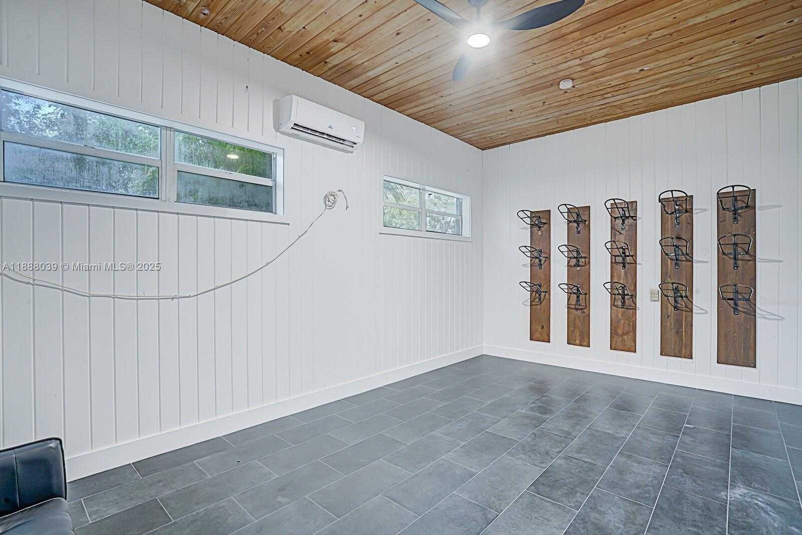 Small Image of 14390 PALM BEACH POINT BLVD, Wellington Number 15