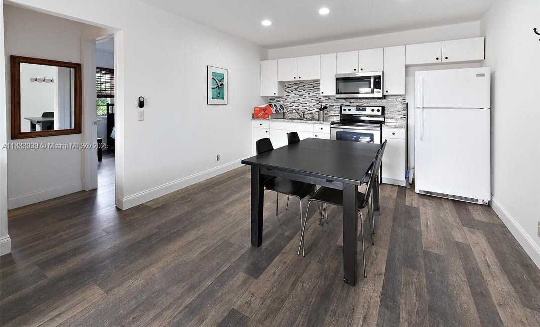 Small Image of 14390 PALM BEACH POINT BLVD, Wellington Number 32