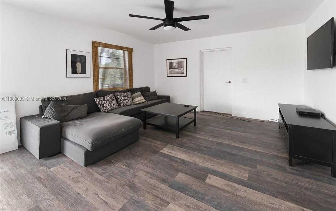 Small Image of 14390 PALM BEACH POINT BLVD, Wellington Number 38