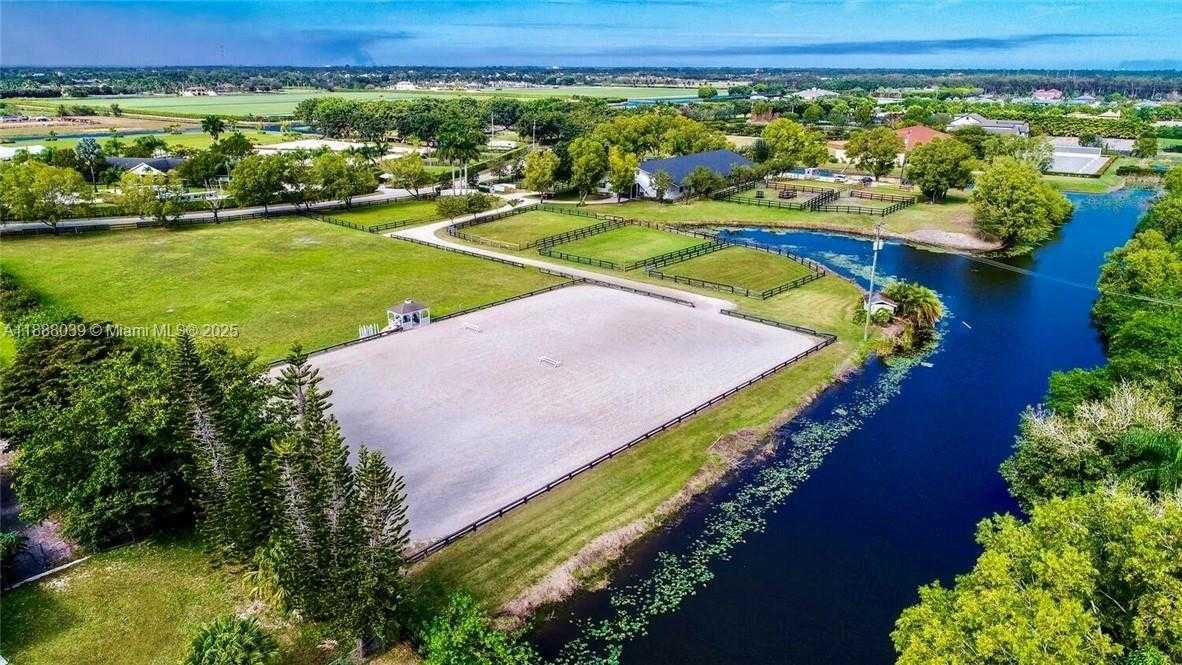 Small Image of 14390 PALM BEACH POINT BLVD, Wellington Number 5