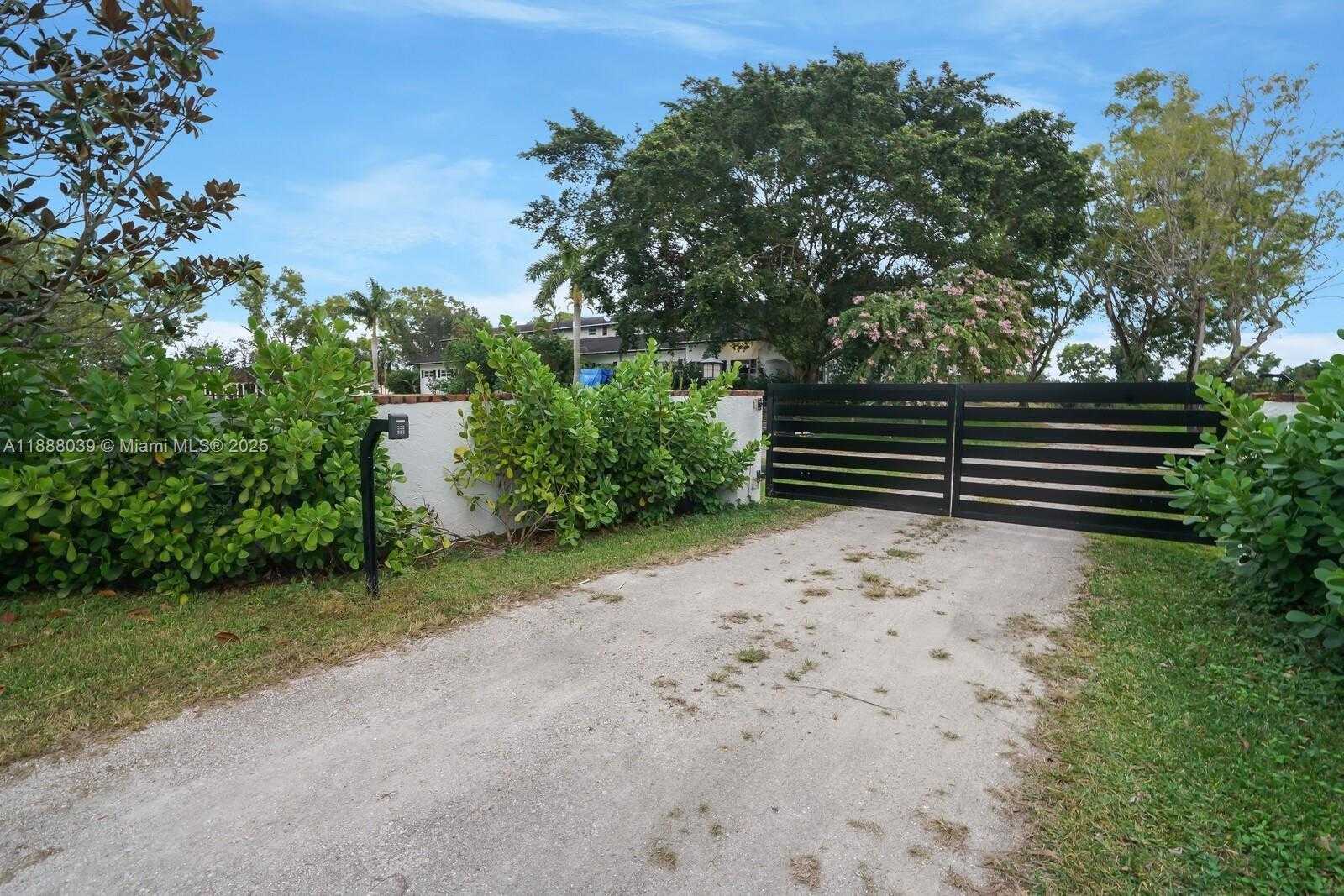 Small Image of 14390 PALM BEACH POINT BLVD, Wellington Number 57
