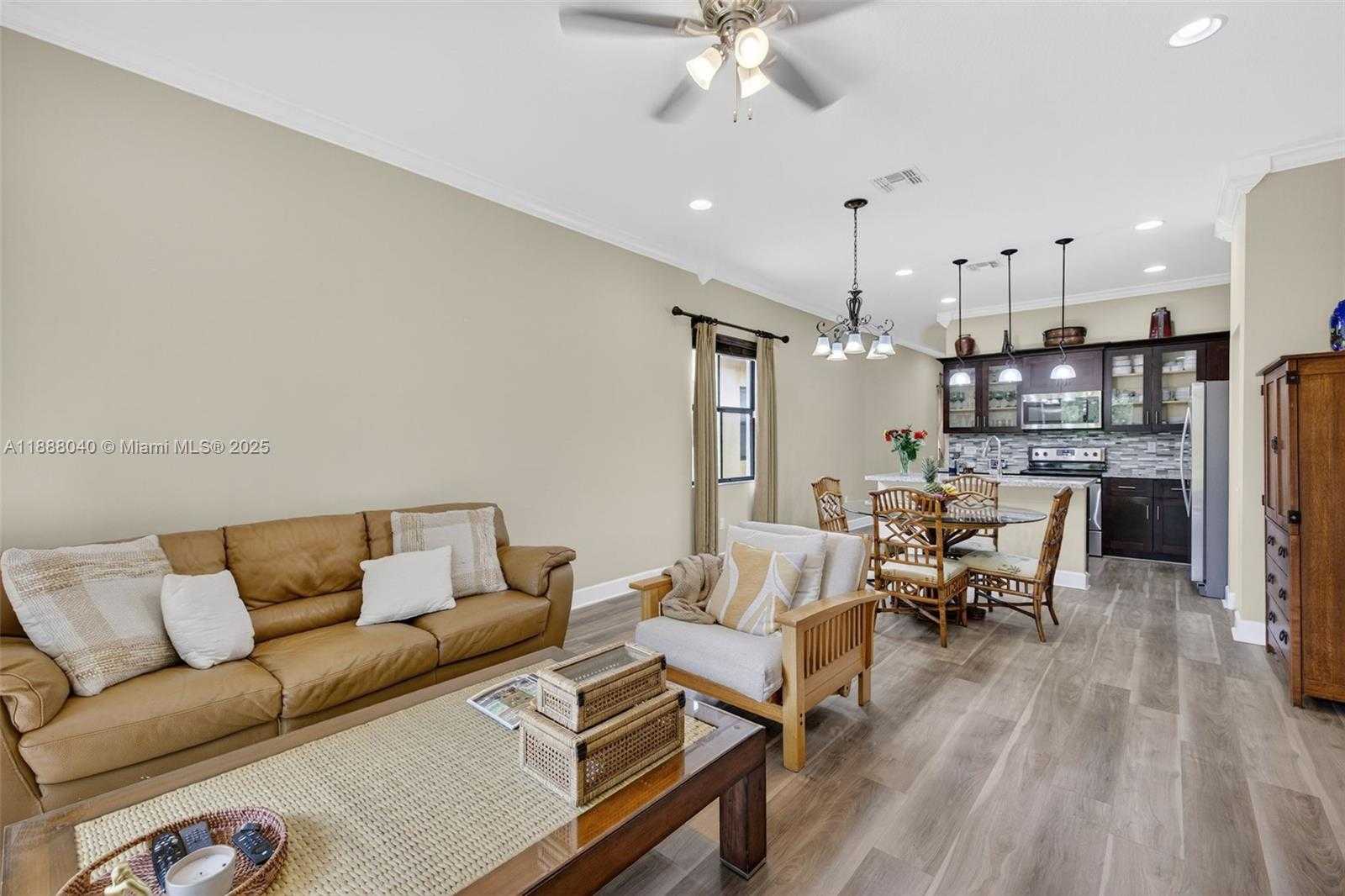Small Image of 5316 NORTH WEST 48TH LN, Tamarac Number 10
