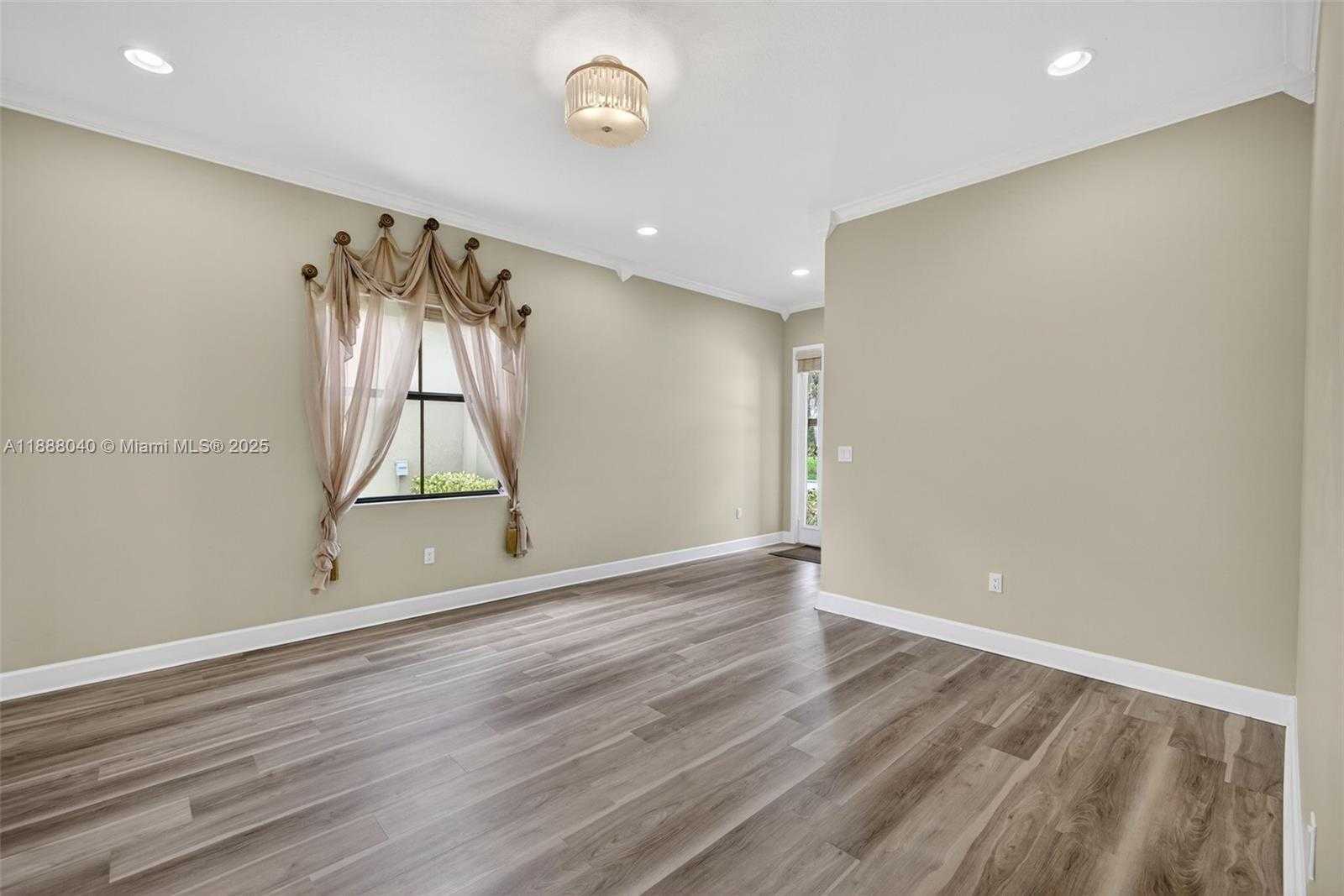 Small Image of 5316 NORTH WEST 48TH LN, Tamarac Number 14