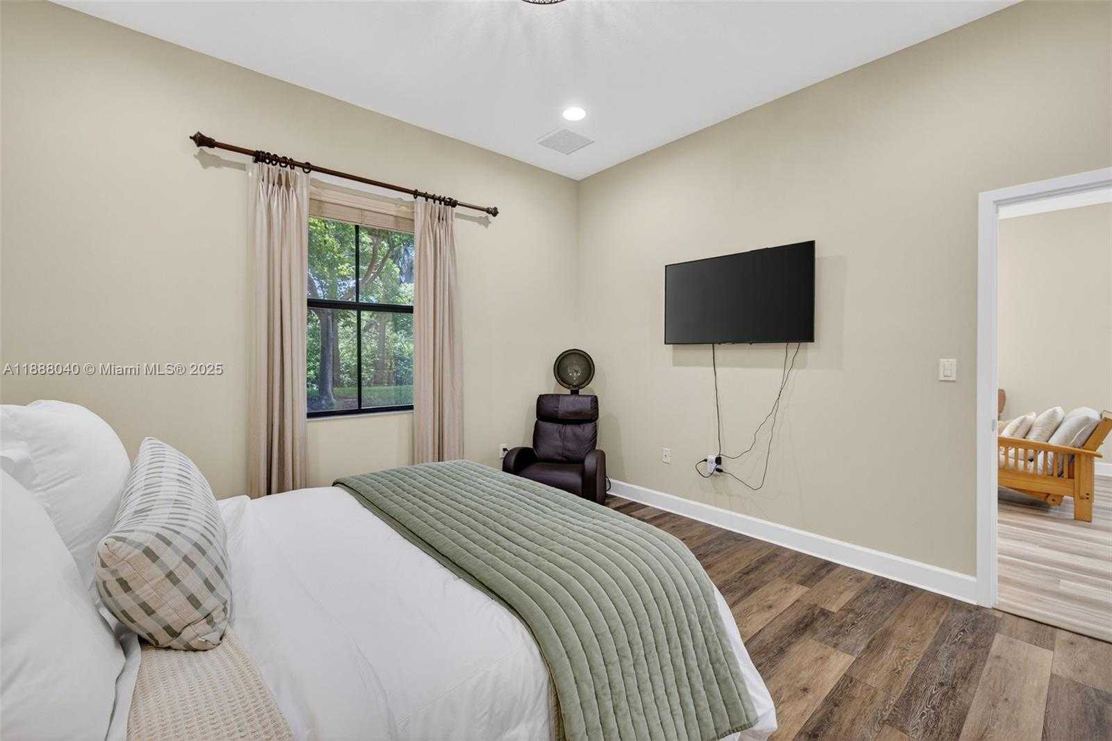 Small Image of 5316 NORTH WEST 48TH LN, Tamarac Number 18