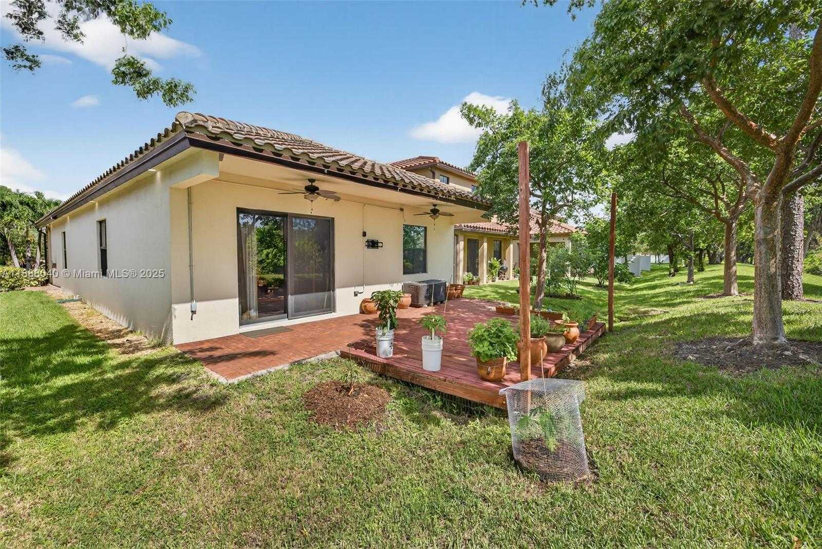 Small Image of 5316 NORTH WEST 48TH LN, Tamarac Number 26