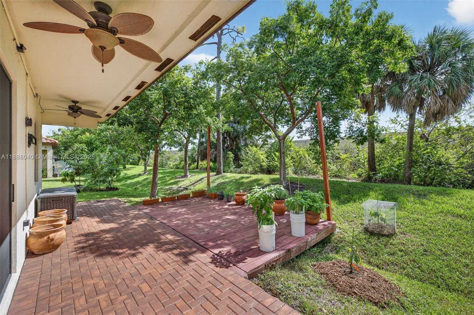 Small Image of 5316 NORTH WEST 48TH LN, Tamarac Number 27