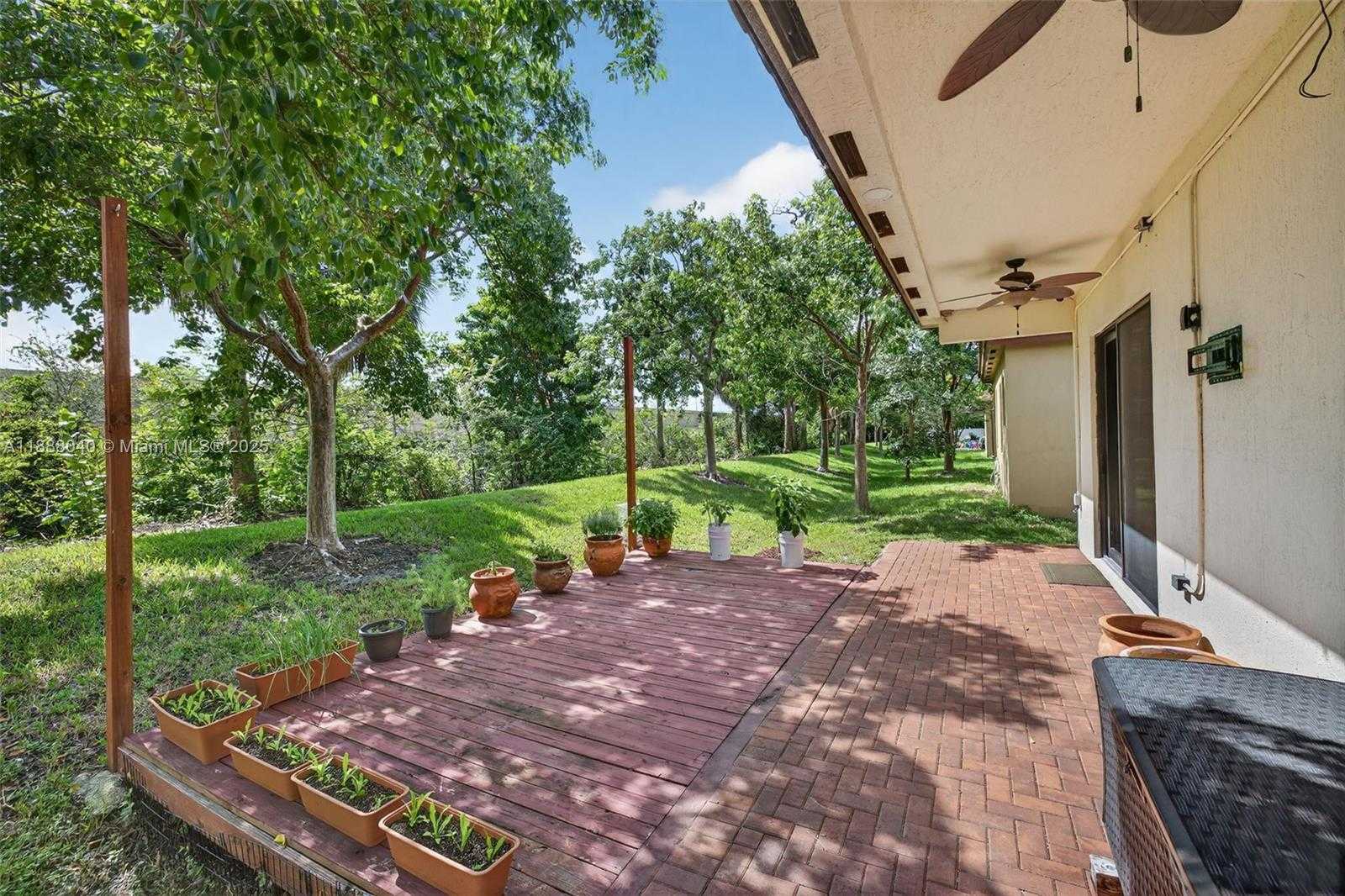 Small Image of 5316 NORTH WEST 48TH LN, Tamarac Number 28