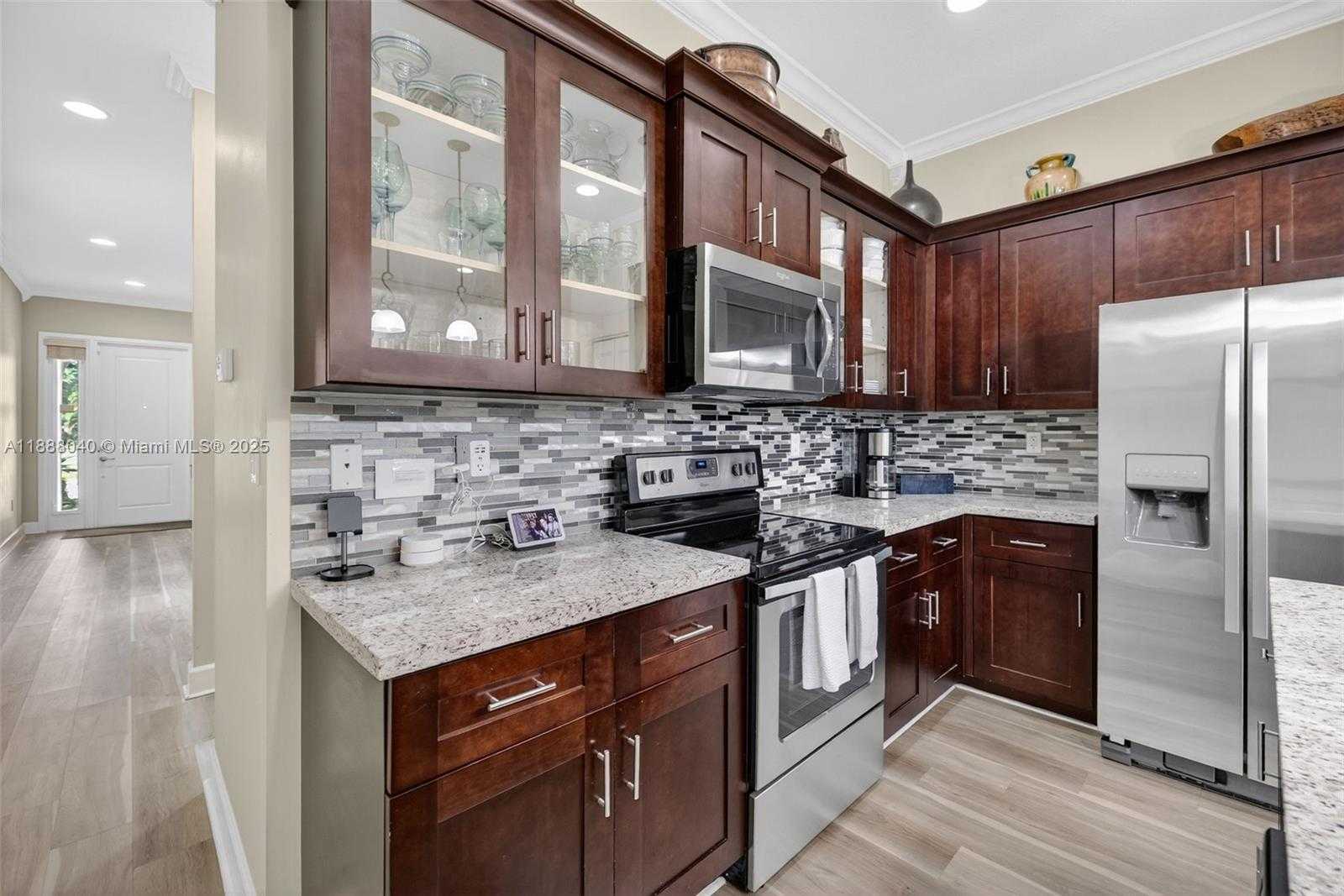 Small Image of 5316 NORTH WEST 48TH LN, Tamarac Number 6