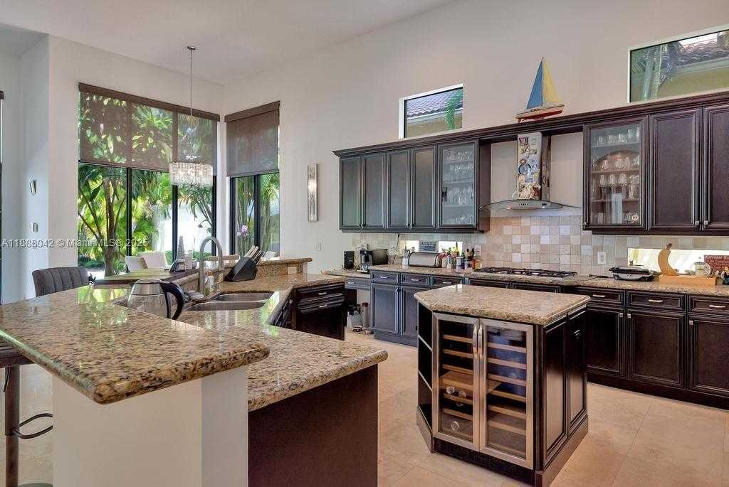 Small Image of 17931 LAKE AZURE WAY, Boca Raton Number 15