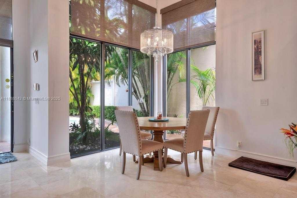Small Image of 17931 LAKE AZURE WAY, Boca Raton Number 19