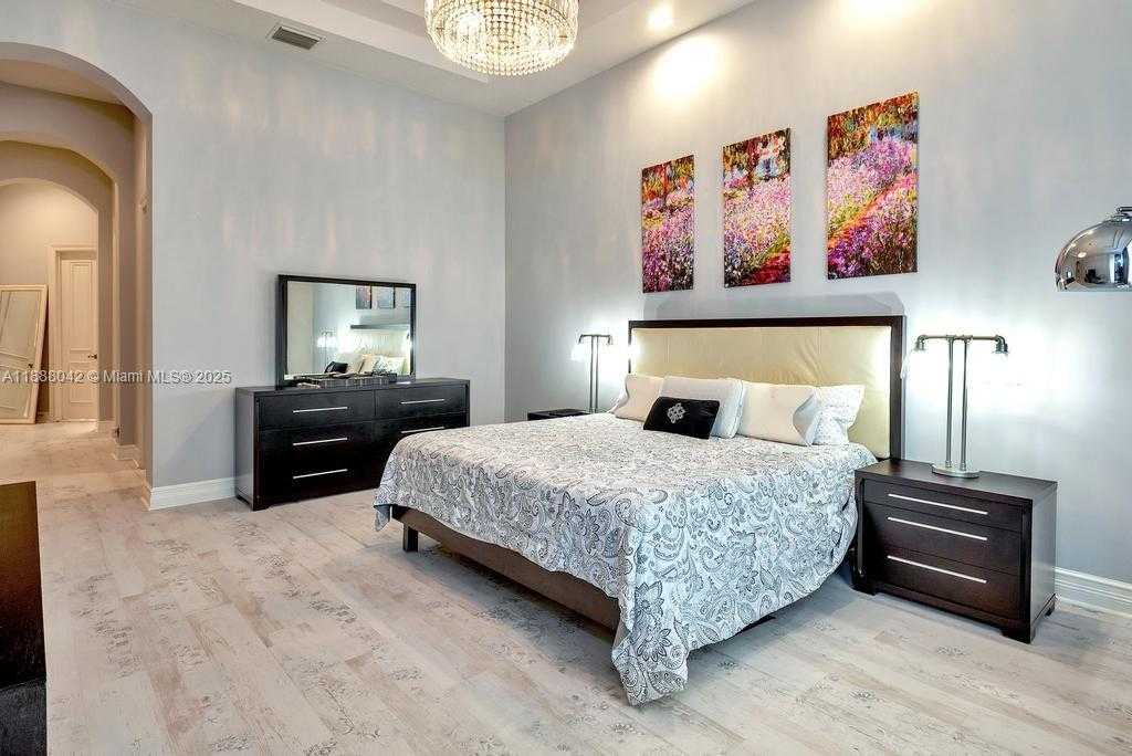Small Image of 17931 LAKE AZURE WAY, Boca Raton Number 22