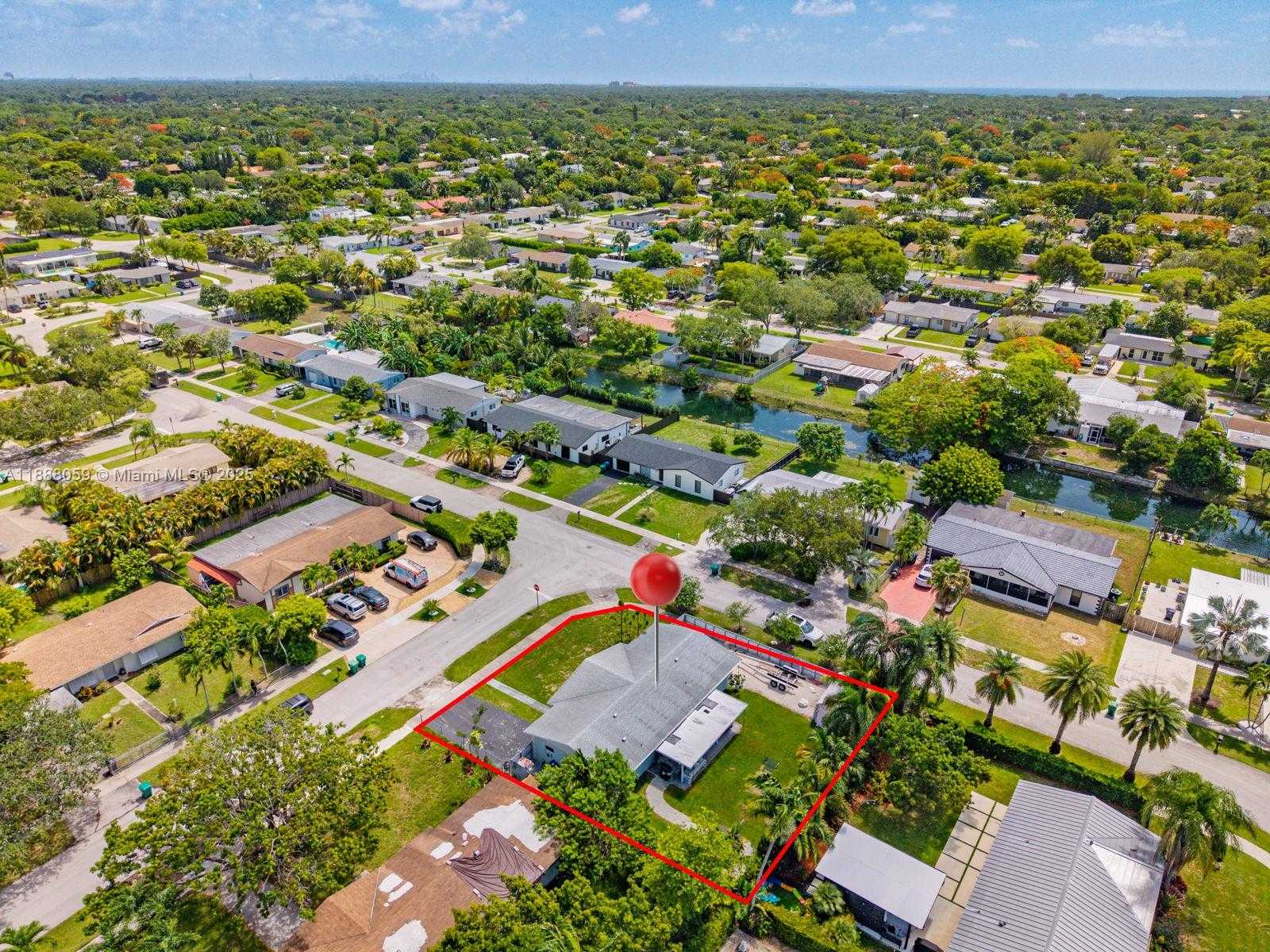 Small Image of 9104 SOUTH WEST 180TH ST, Palmetto Bay Number 31