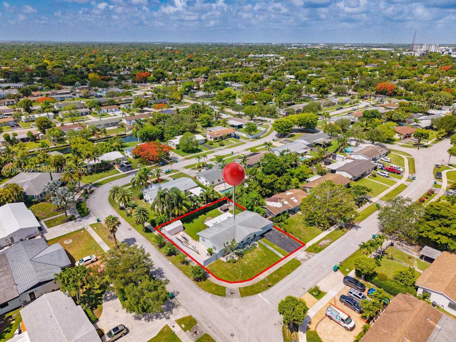 Small Image of 9104 SOUTH WEST 180TH ST, Palmetto Bay Number 35