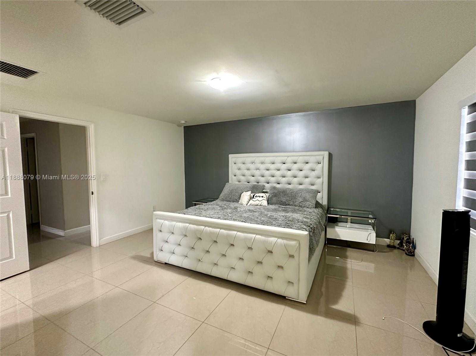 Small Image of 20461 SOUTH WEST 320TH ST, Homestead Number 10