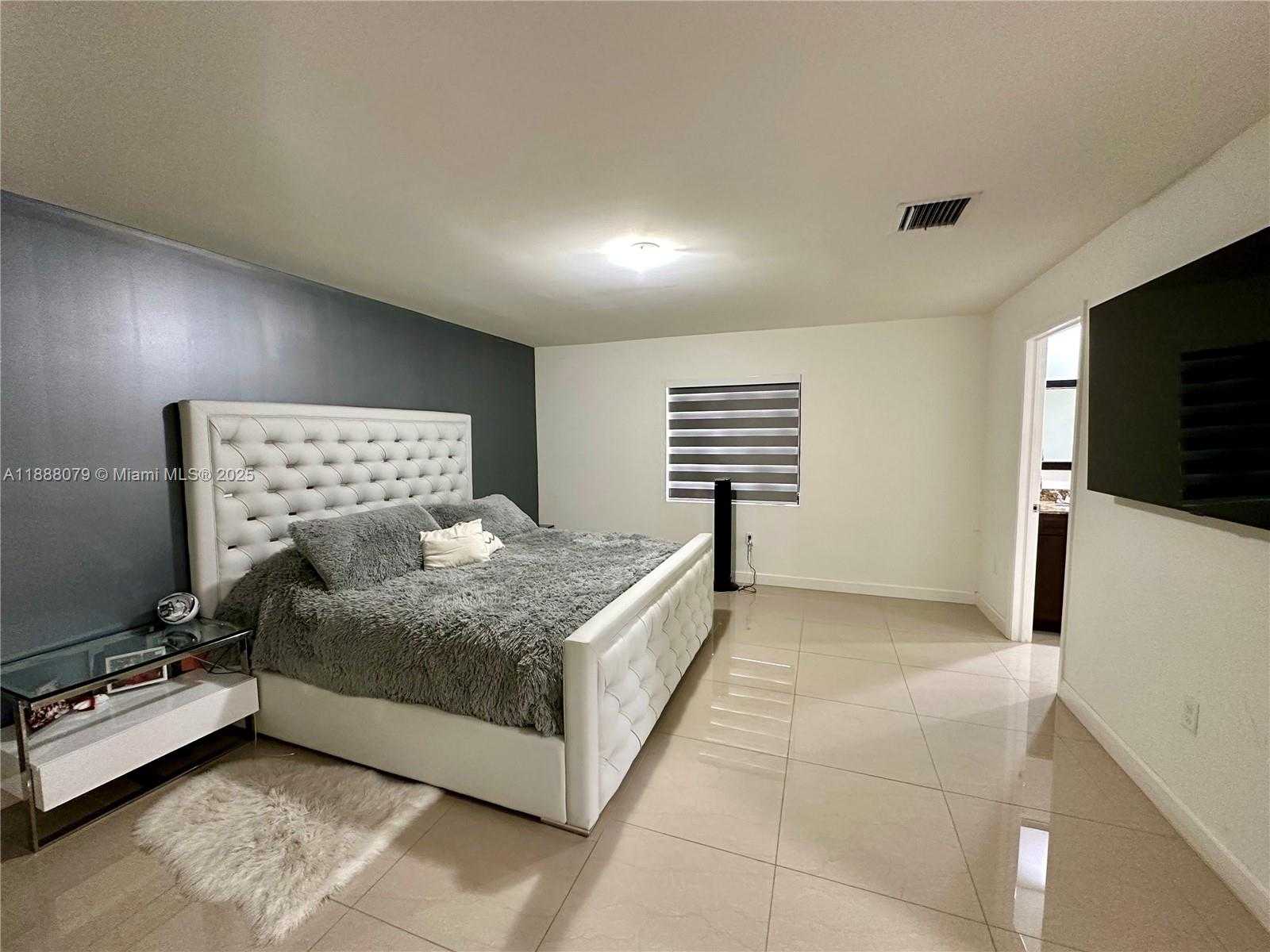 Small Image of 20461 SOUTH WEST 320TH ST, Homestead Number 11