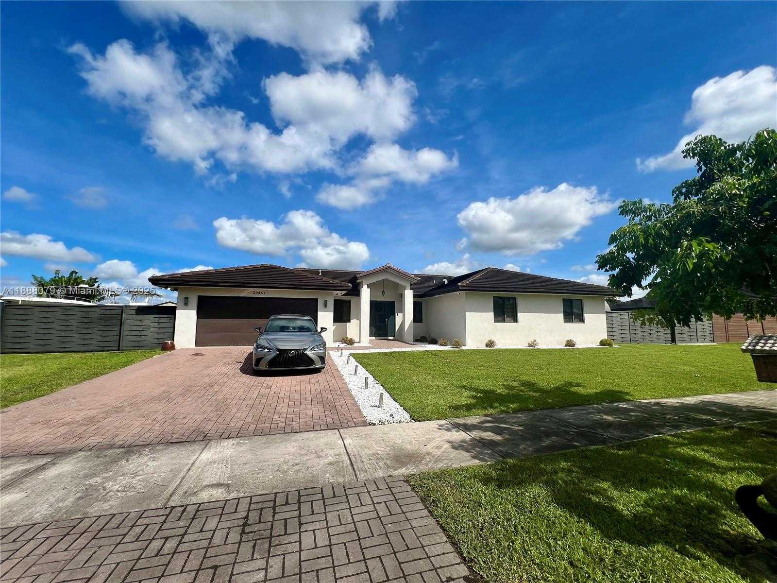 Small Image of 20461 SOUTH WEST 320TH ST, Homestead Number 2
