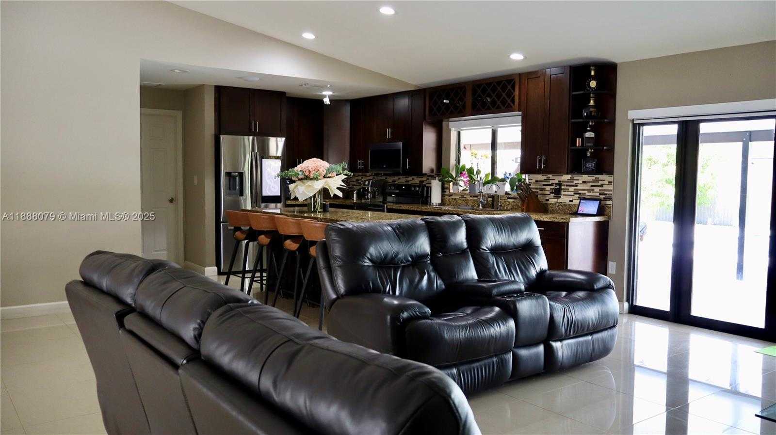 Small Image of 20461 SOUTH WEST 320TH ST, Homestead Number 28