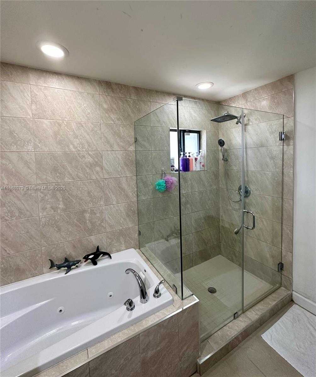 Small Image of 20461 SOUTH WEST 320TH ST, Homestead Number 29