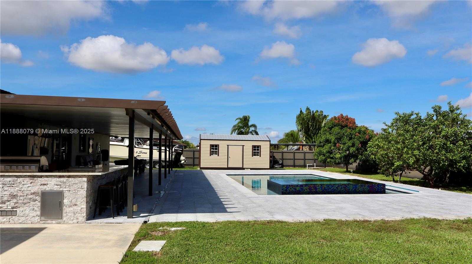 Small Image of 20461 SOUTH WEST 320TH ST, Homestead Number 36