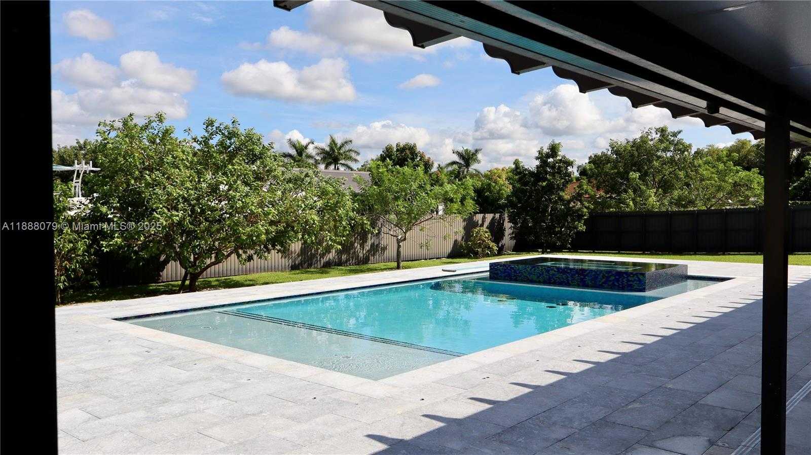 Small Image of 20461 SOUTH WEST 320TH ST, Homestead Number 37