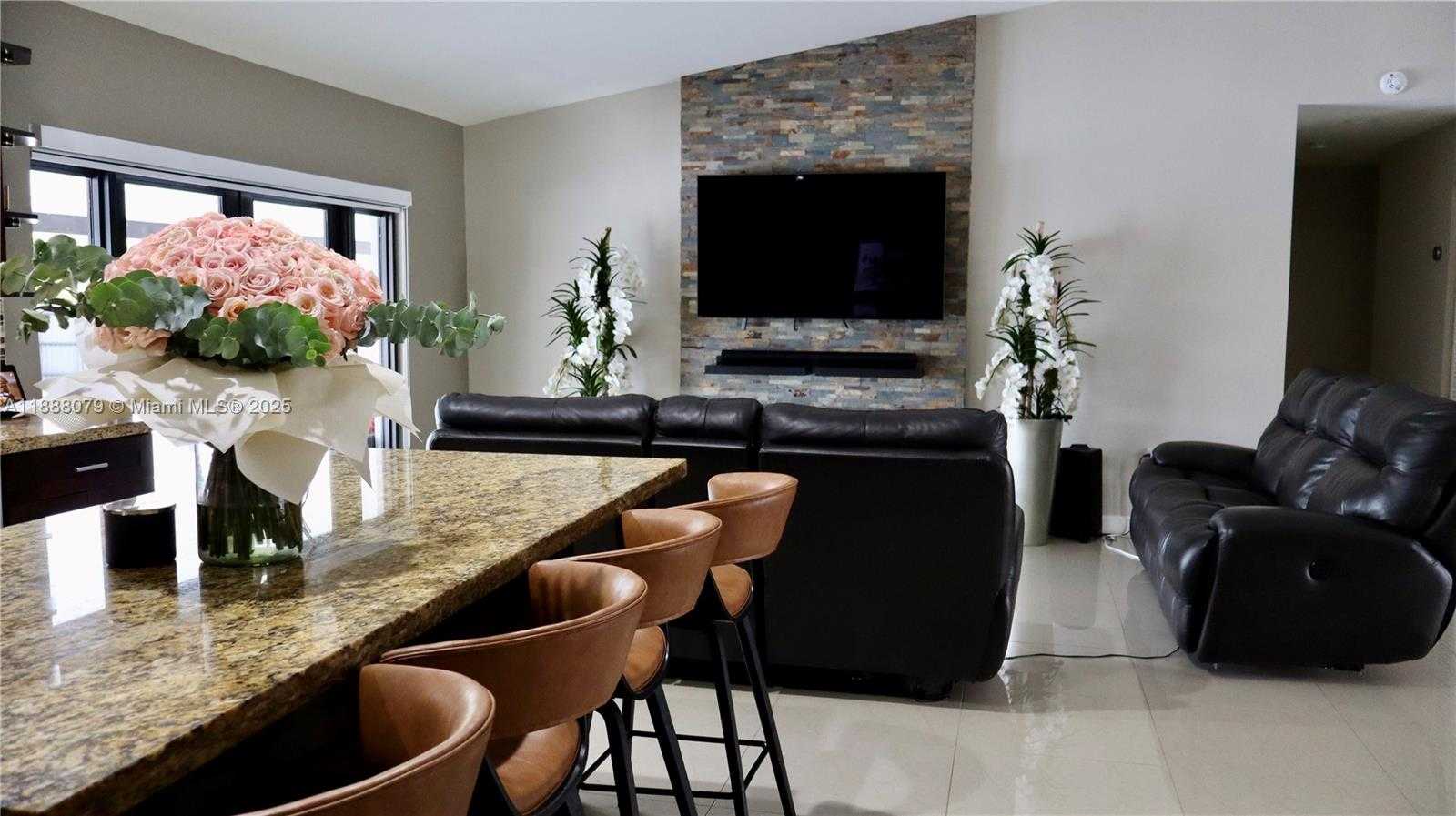 Small Image of 20461 SOUTH WEST 320TH ST, Homestead Number 4