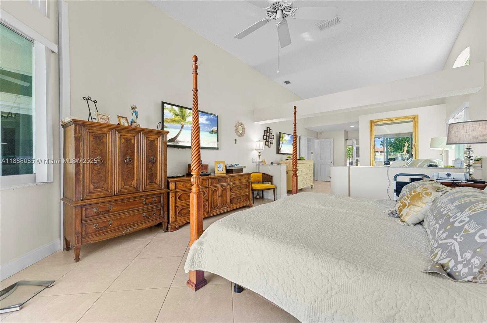 Small Image of 805 LAKE BLVD, Weston Number 11