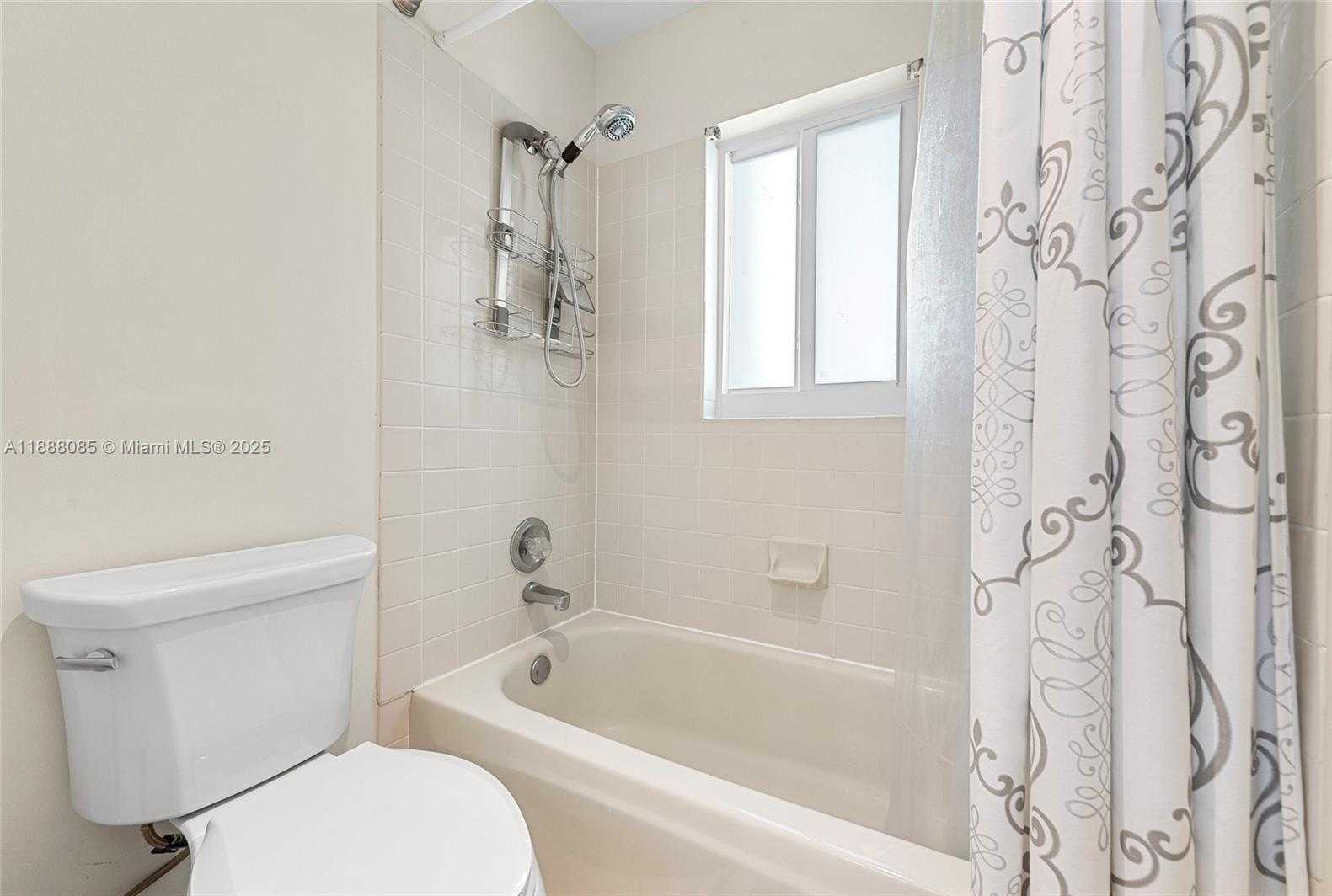 Small Image of 805 LAKE BLVD, Weston Number 17