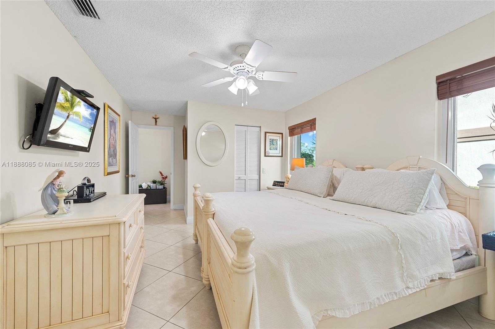 Small Image of 805 LAKE BLVD, Weston Number 18
