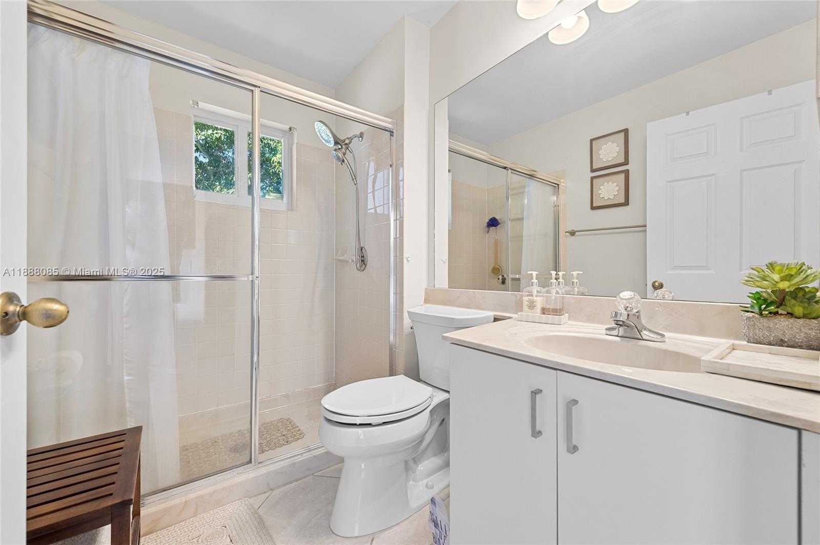 Small Image of 805 LAKE BLVD, Weston Number 19