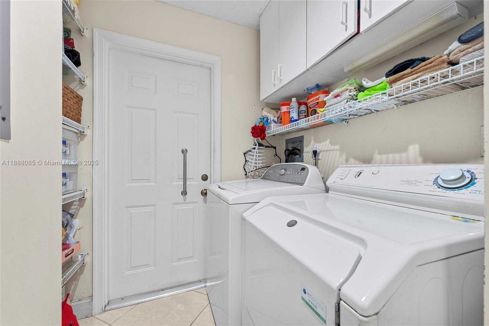 Small Image of 805 LAKE BLVD, Weston Number 22