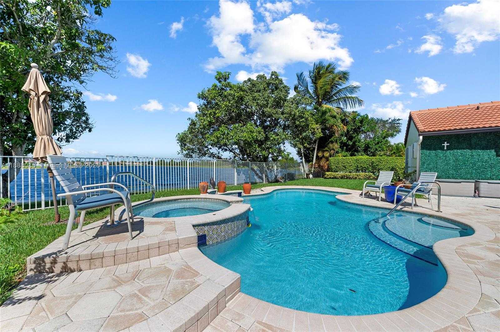 Small Image of 805 LAKE BLVD, Weston Number 26