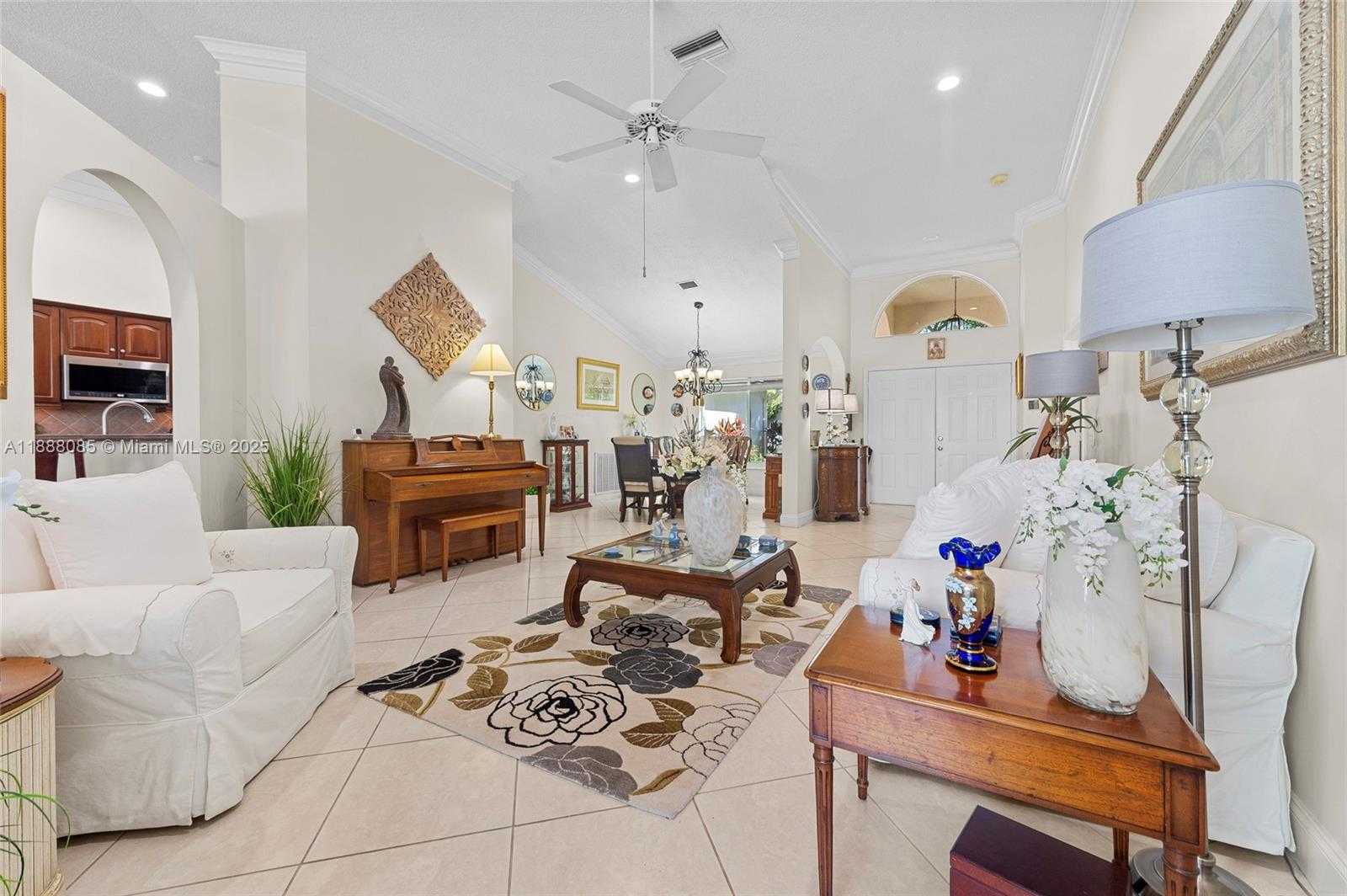Small Image of 805 LAKE BLVD, Weston Number 3