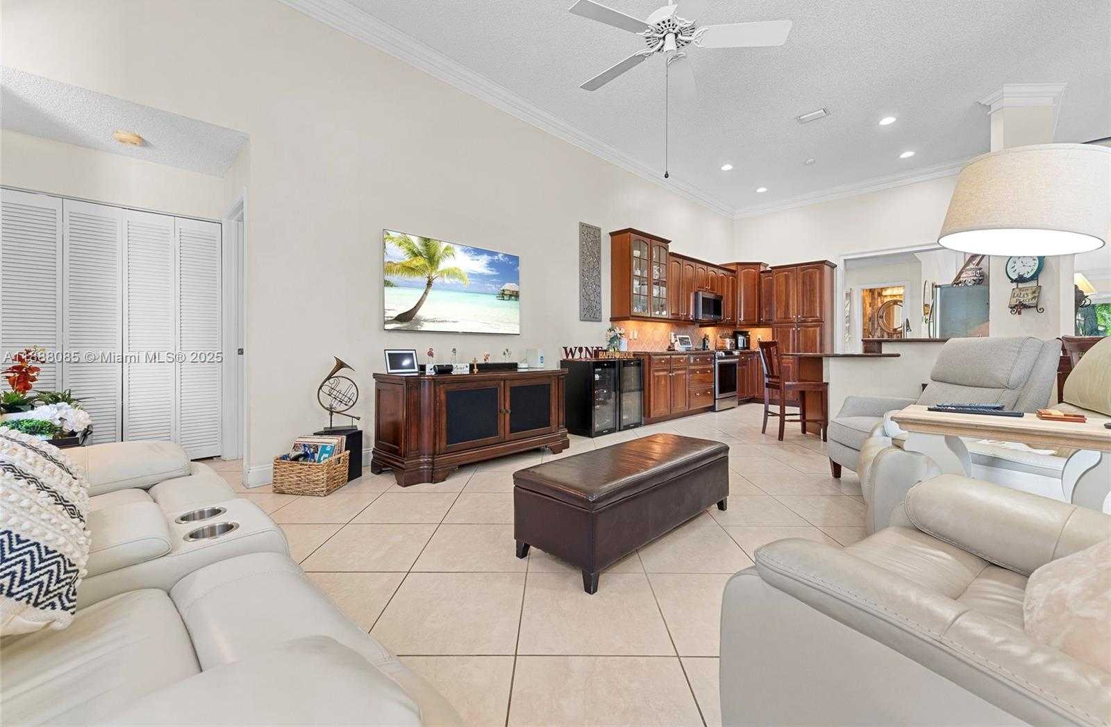 Small Image of 805 LAKE BLVD, Weston Number 8