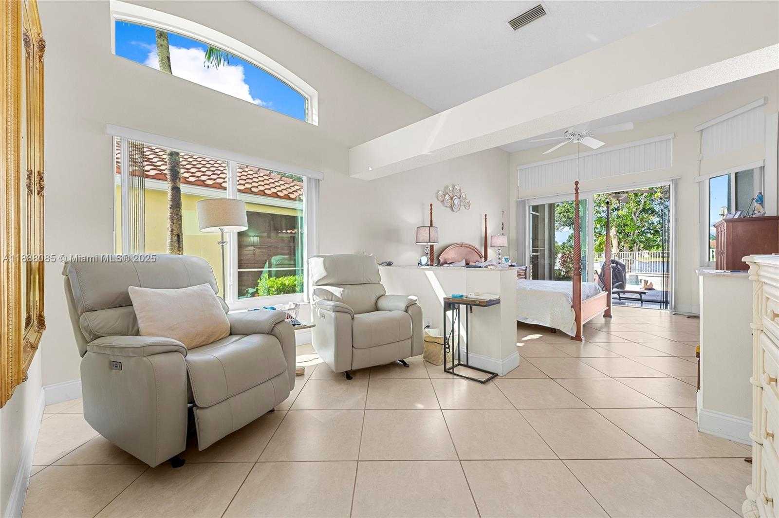 Small Image of 805 LAKE BLVD, Weston Number 9