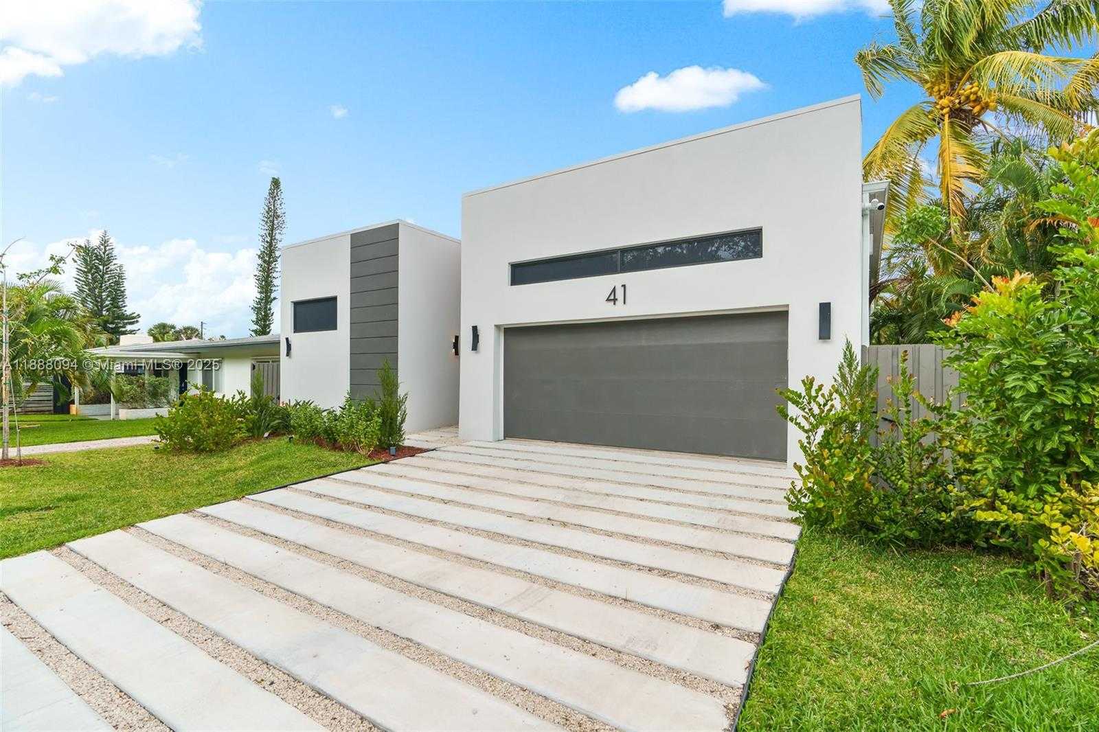 Small Image of 41 NORTH EAST 24TH ST, Wilton Manors Number 2