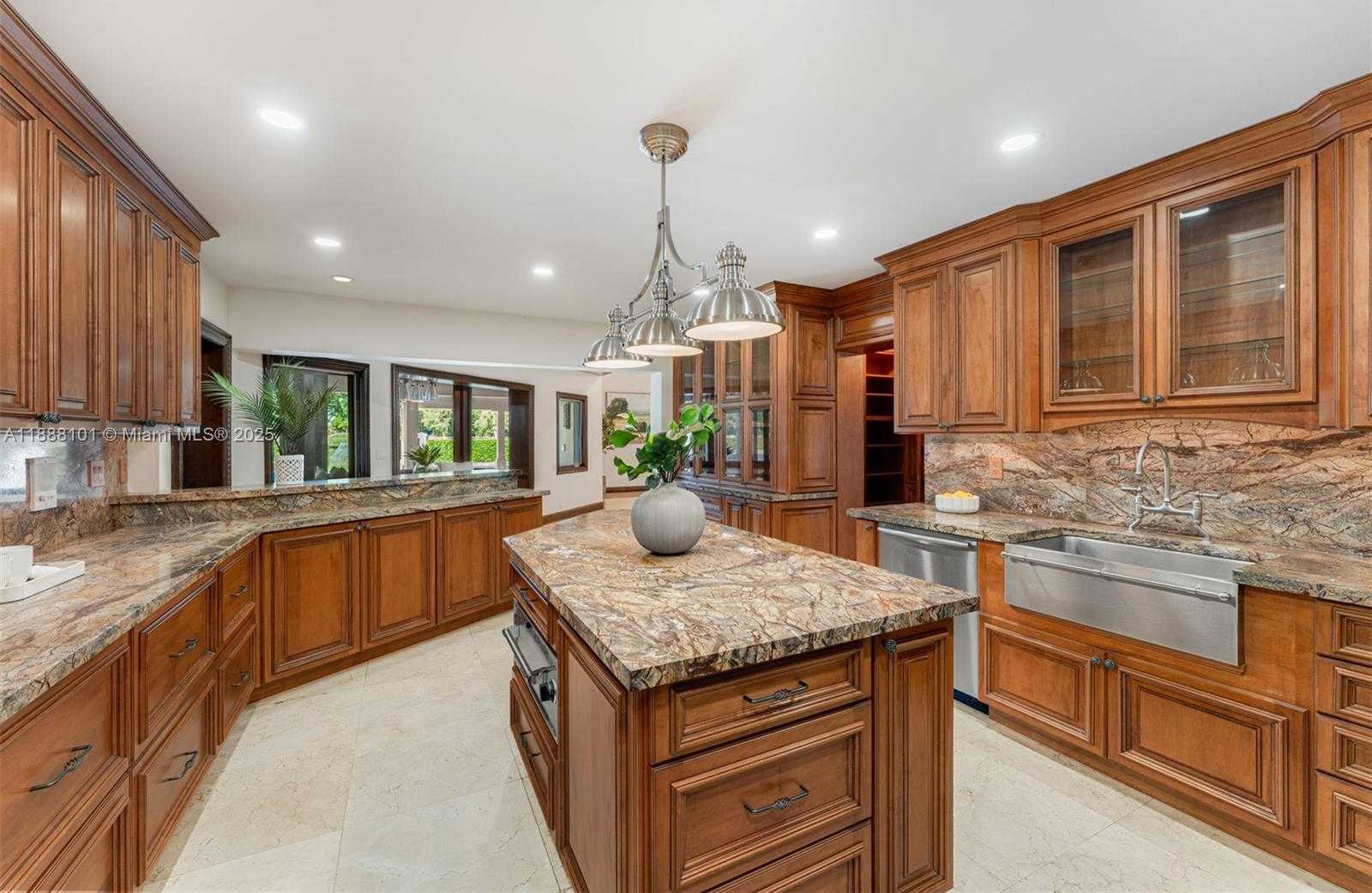 Small Image of 3310 GRANADA BLVD, Coral Gables Number 17