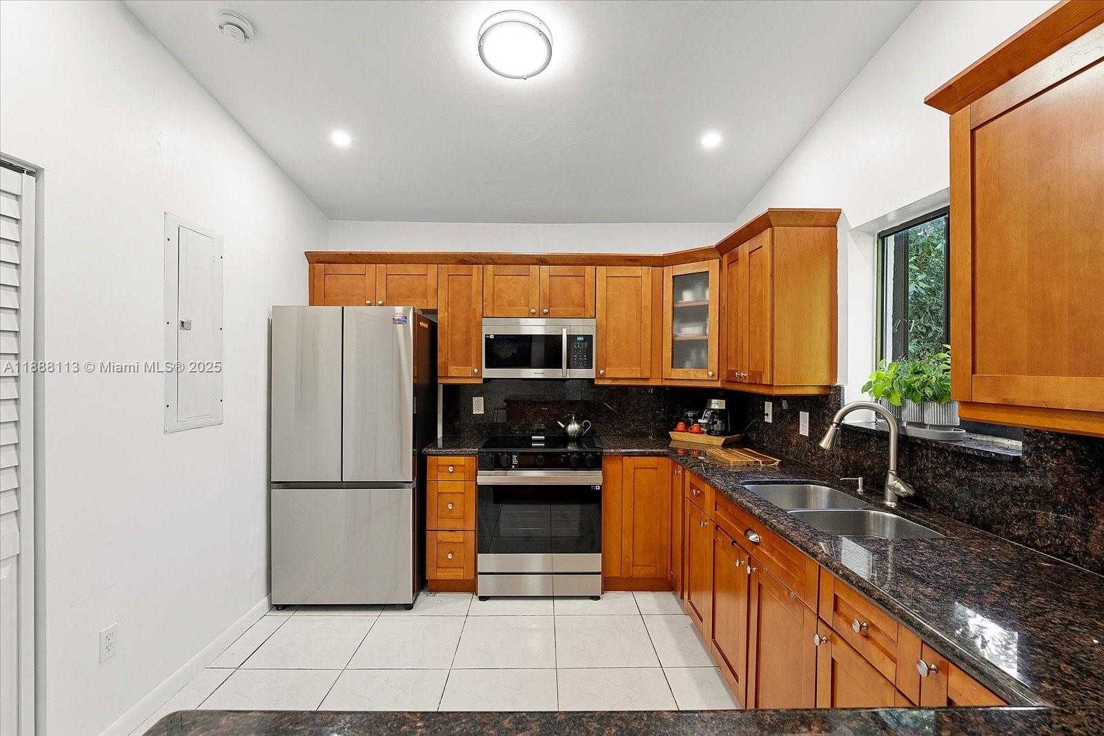 Small Image of 13556 SOUTH WEST 285TH TER, Homestead Number 6